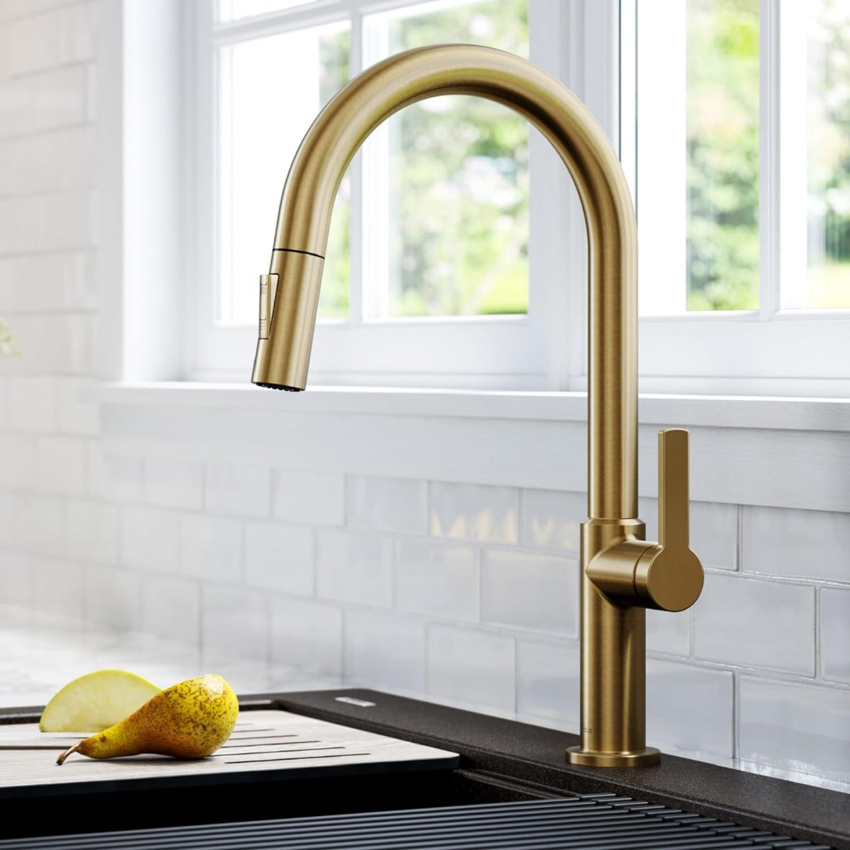 Kraus KPF-2820BB Oletto pulls his hand on the kitchen faucet