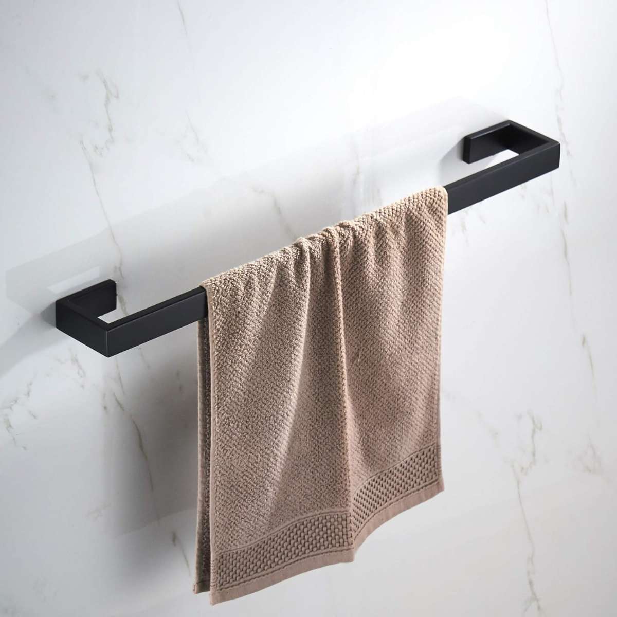 JunSun rectangular towel rail